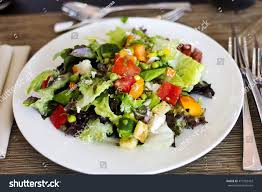 Mach hotel salad