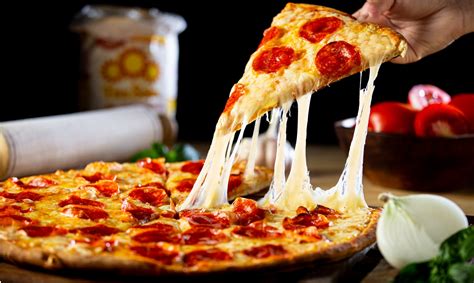 oferta de do pizzas todos los días