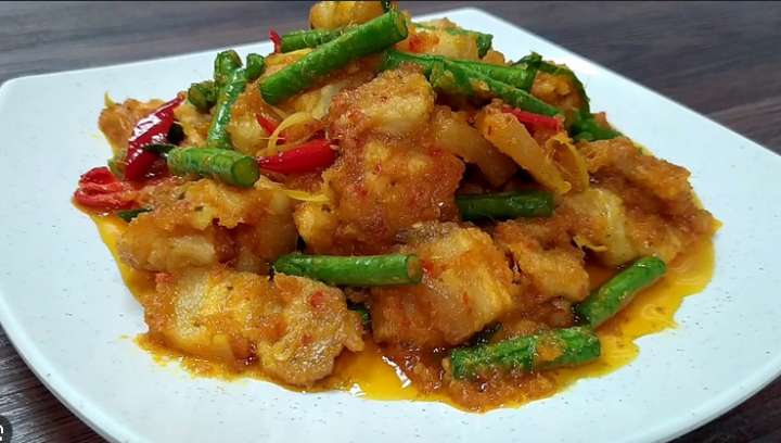 Phad Phet 花肉